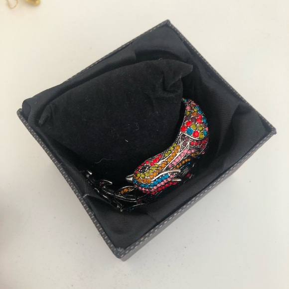 NIB BEAUTIFUL bejeweled peacock bangle bracelet - Picture 6 of 7